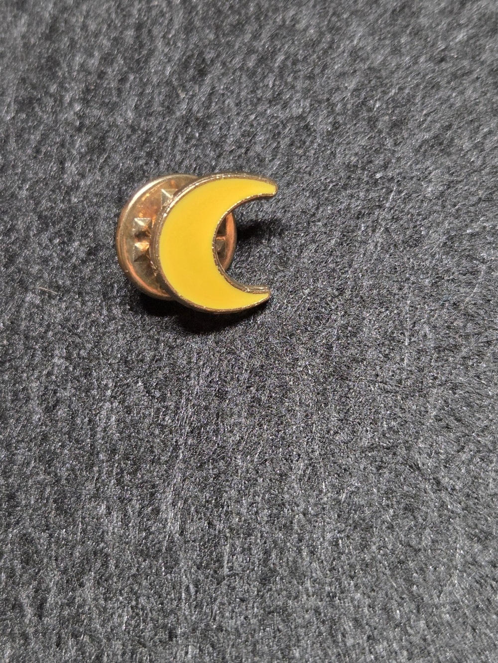 **Yellow Crescent Moon Enamel Lapel Pin**